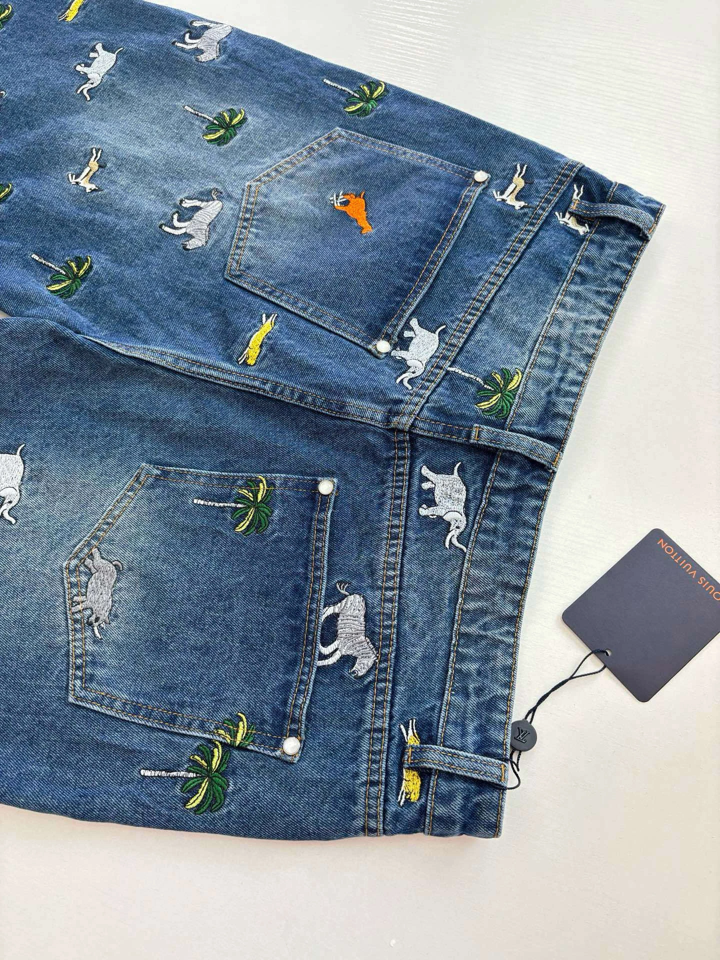 wg.luxury-- 8V embroidery item: E-F114I2824